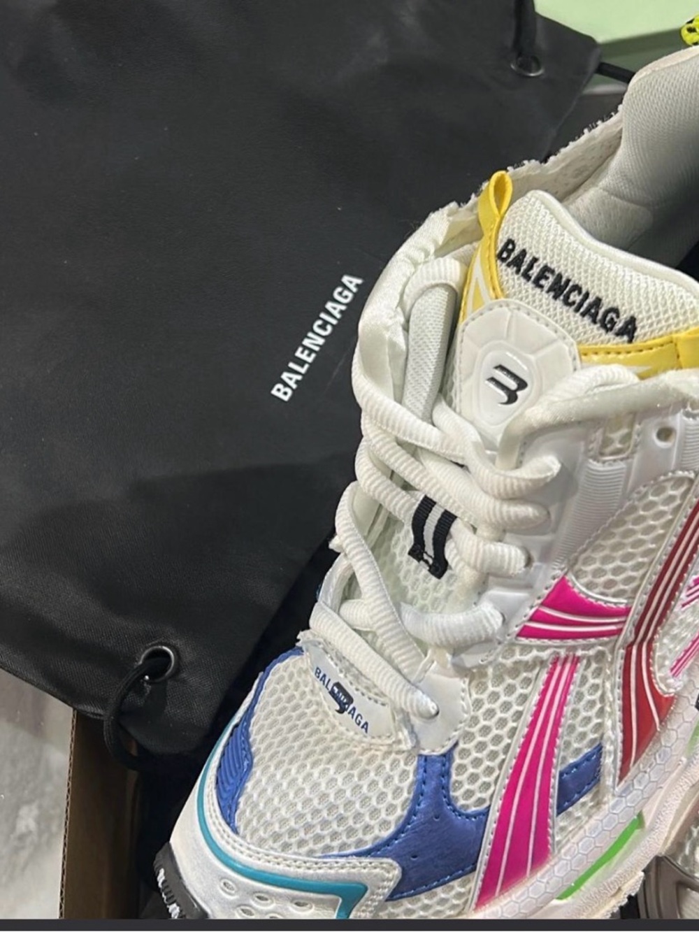Balenciaga White Pink Red Blue Multi-Color Runner Sneaker - Picture 2 of 4